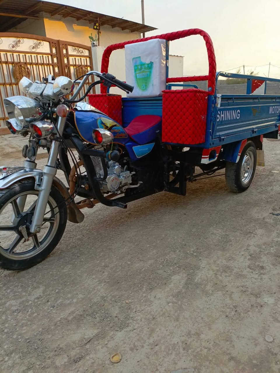 السلام عليكم ستوته صقر موديل 20 مكينه 25 مصارله شهر شديته كير بوكس جديد ضفيره جديده ستوته نضيفه خير م̷ـــِْن الله العنوان كوت  سعر مليون و***********.800
