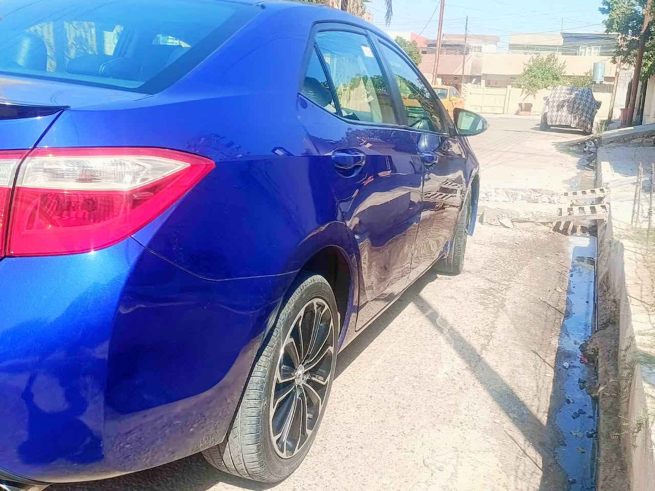 السلام عليكم 

كورلا موديل ٢٠١٦ sفول فول موصفات ٣قطع صبغ بدون دواخل رقم اربيل دولي تحويل محرك كير تبريد حداديه كله شرط السعر 112مكان السياره كركوك رقم الهاتف***********
