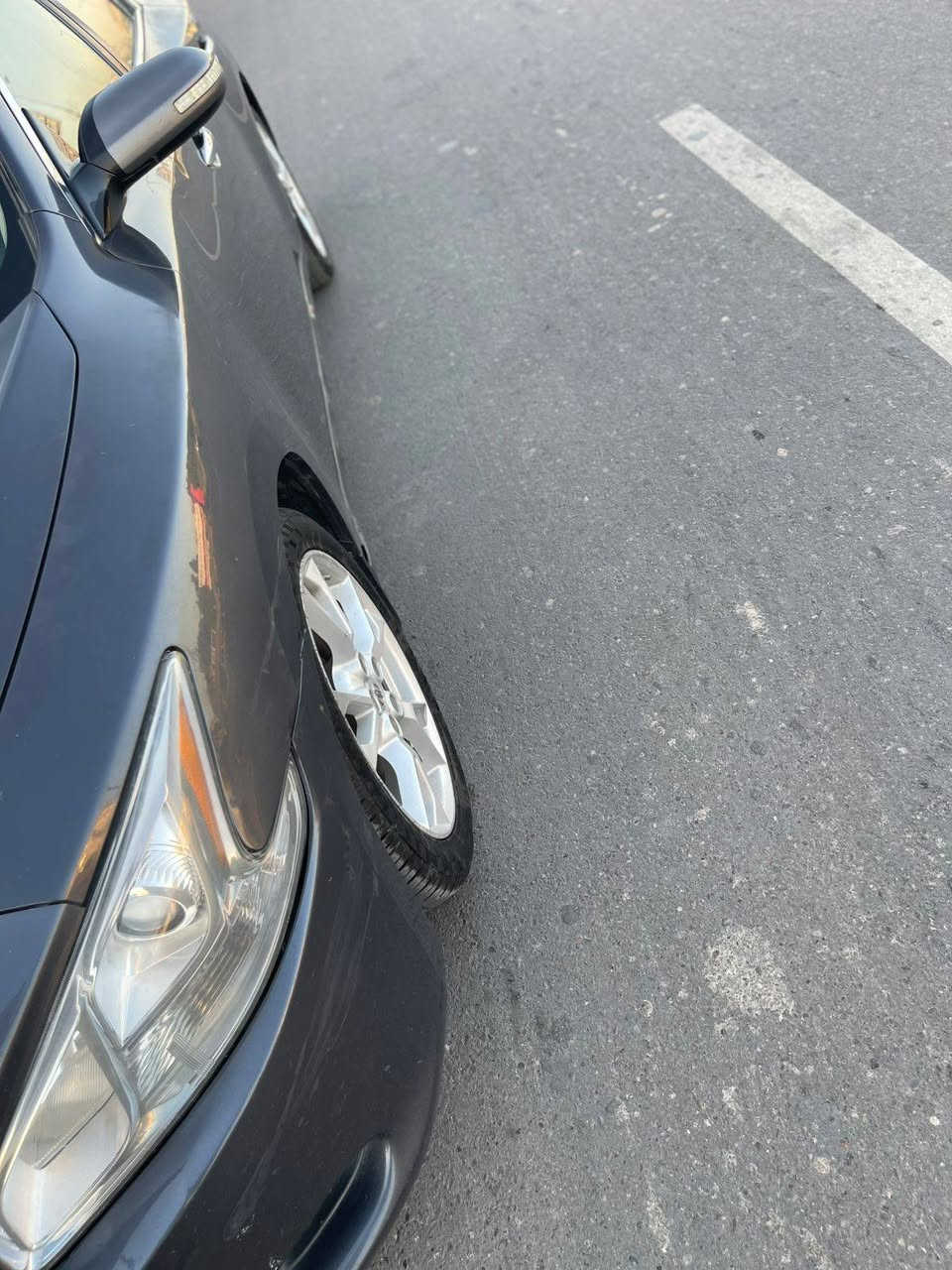 السلام عليكم عندي مكزما ٢٠١٢ فوووول خنك بدون صبغ مكفوله من الصبغ والحادث بيها شويه جراد بالصندوك محرك ٦ سلندر ٣٥٠٠ مكفول كير مكفول صدر بالكارتون جديد امامي خلفي تخم تاير جديد باتري جديد منظومة بانزين كولها جديده رقم بغديد بسمي تحويل شوكت متريد السعر ٩٢ ورقه مكان السياره بغداد الدوره واسف على الاطاله وهذا رقمي *********** بي واتساب وهذا الثاني *********** بغداد, العراق
