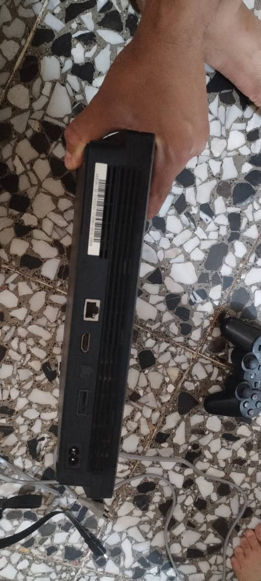 بلي 3 سلم الجهاز زلغ مابي مضموم نضيف كلش ومستعمل قليل ذاكره 512 جوستك عدد2 كامل
السعر 125  ***********
