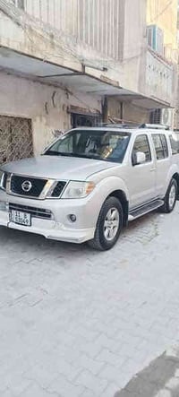 نيسان باثفندر موديل ٢٠١١ مصبوغه حزام مكينتها بيها تأخير ديرتين تشتغل  ...