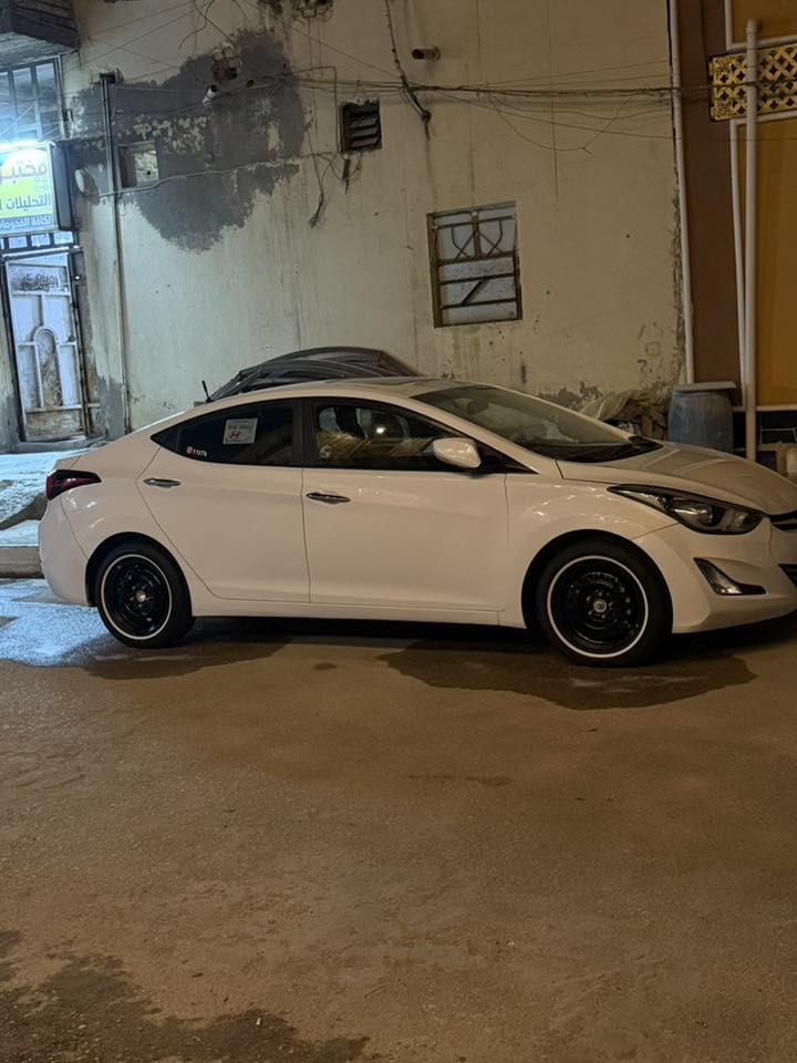 الانترا خليجي2015 فول مواصفات سياره جاهزه وحلوه تخم تاير جديد حداديه تبريد تدفئه لايتات زنون جاهزه على اخر حبايه لاضربه لاتبديل بس بيها رشت صبغ فقط والباقي كله كفاله المايشتري لايتعبني يعذر المنشور احسن والي يريده هاذ رقمي ***********
