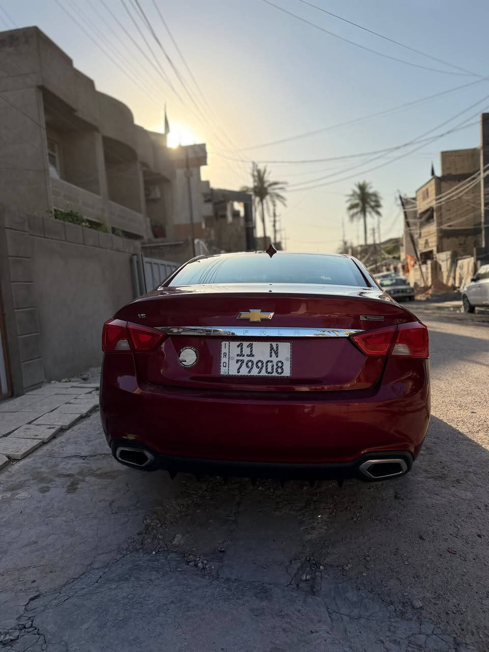 السلام عليكم
🚗 للبيع | شيفروليه امبالا Premier 2018 🚗

للبيع شيفروليه امبالا 2018 فئة Premier (أعلى فئة)، بمحرك 6 سلندر V6 سعة 3.6 لتر، 

🔹 المحرك: 6 سلندر 3.6 لتر بقوة 305 حصان
🔹 ناقل الحركة: أوتوماتيك 6 سرعات
🔹 تشغيل ودخول ذكي (بصمة )
🔹 تشغيل عن بعد
🔹 شاشة لمس كبيرة مع نظام ملاحة
🔹 Apple CarPlay و Android Auto
🔹 شاشة قاصه مع منفذ usb داخلي
🔹 مقاعد جلد كهربائية التحكم
🔹 تدفئة للمقاعد الأمامية بوضعيتين
🔹 فتحة سقف كهربائية ( بانوراما )
🔹 كاميرا خلفية وحساسات أمامية وخلفية
🔹 لد دشبول بلادي 
🔹 رادار خلفي وجانبي بالمرآة
🔹 مثبت سرعة وتحكم من المقود
🔹 تكييف أوتوماتيكي ثنائي التحكم قطعتين
🔹 نظام صوت فاخر Boss
🔹 جنوط ألمنيوم أصلية قياس ١٩ انج

🔴 ملاحظة : 
السيارات تحتوي على نقوصات بسيطه تخصم من سعر السياره

📍 الموقع: بغداد / المشتل
📏 العداد: 165 كم
💰 السعر المطلوب: 130
📞 للاستفسار: ***********

