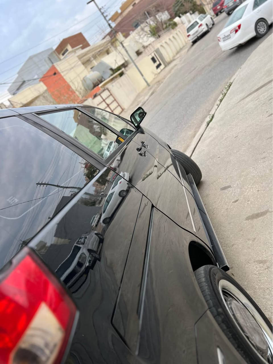 زنار موديل 2011
سياره به س ئيك قعط صبخ بئ داخلي گير و مكينه ب شه رتن سياره لاوه پاقژه  سياره بئ مصره فه 
عنوان زاخو 
سعر 60$ و مجال 
غرامه 3 $دولار دئ ژ سعرئ تين خار 
ره قم ***********
هه ر كه سئ موشته ربيت بلا ته له فونا مه بكت زاخو, دهوك
