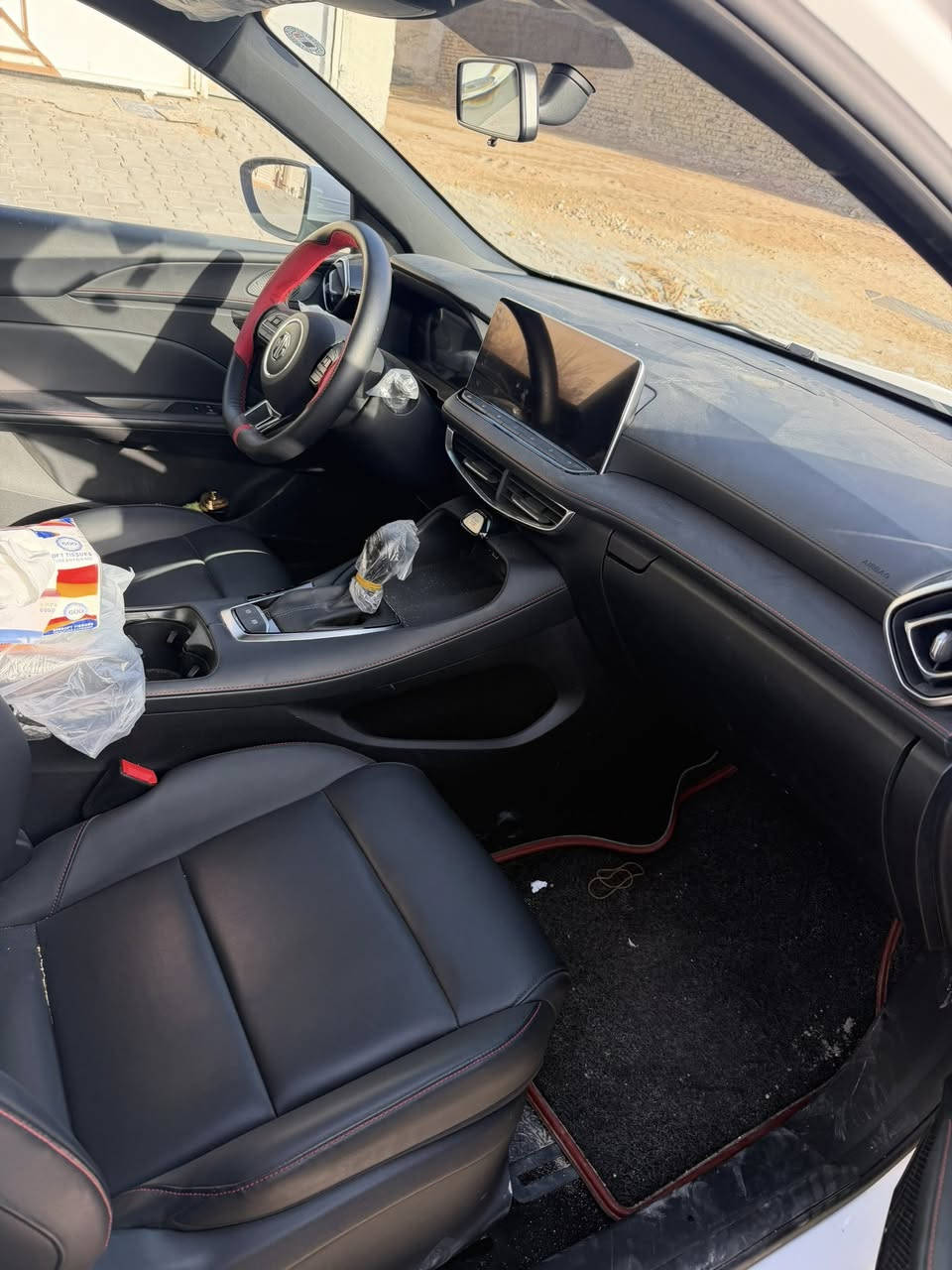 ام جي موديل 2025 ماشيه5 الاف كيلو مكفوله كفاله عامه السعر 120 بيهه شوي مجال مكاني نجف ***********
