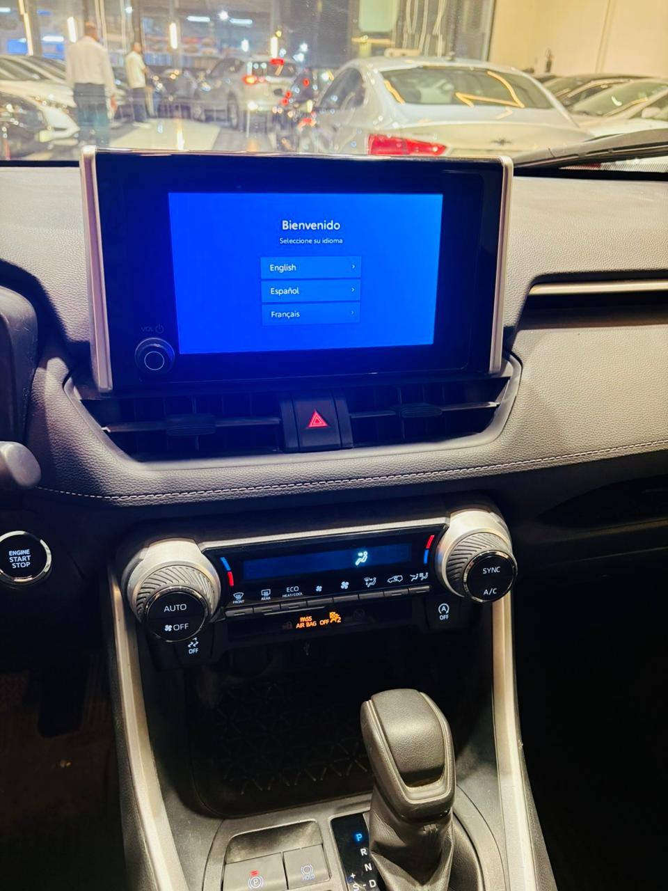 تۆیۆتا ڕافور نه فطي بي سبوغ بي ناوگرتن بي ارباگ 2024 مواصفات XLE  سلايد به سمه سندوق شفت شاشە گەورە گێچ ئەلیکترۆنی بەسمە کوشین کارەبا خەتی جادە برێک بسمە ڕادار پێش ڕادار ئاوێنە ویل کەپ  تەبرید مرکەزی لایت لیدو زینۆ 1هەزار رۆیشتیەسفره له زگه ي pbf بيلادي هیچ ارباگی نەتەقیە سعری245 کمیک مجالی تێدایە رسمه كاني امريكا بس ئه شياي ليكرايتوه هه موي له ناو سياره دانرايته وه رقم كاتي نشكايه دومانگي لگه له                                                            رقم شانصي 2T3W1RFV1RW343505
رقم تلفون ***********
*********** أربيل, العراق
