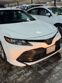 كامري LE • ٢٠١٨ • ٩٩٧٠٠ ميل