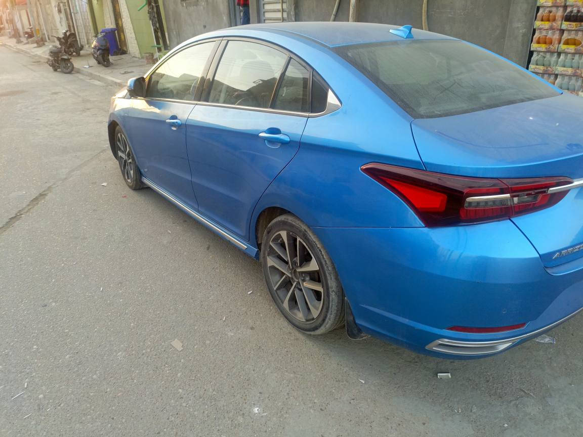 سلام عليكم سيارة شيري موديل 2019 رقم بغداد بقي عليه سنه صير حرة وكاله حاضر اي وقت تريد تبريد ثلج شاشه كامرة مرايه شفط سيارة جاهزة مكينه بيه كازكيت بيع علا وضعيته سيارة شغال بس ابيه كازكيت سعر 65بيه مجال ستفسار *********** مكان سيارة البصرة حي الحسين البصرة, العراق
