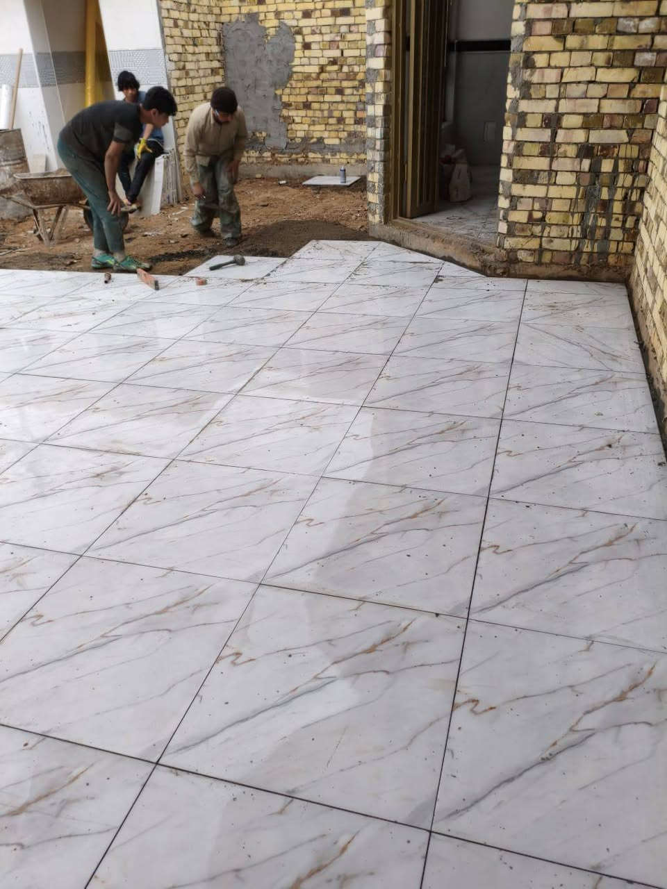 خلفه سيراميك شغل نضيف ومناسب حاليأ متفرغ ‏‪***********‬‏

