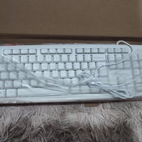 ٤ كيبوردات • للبيع