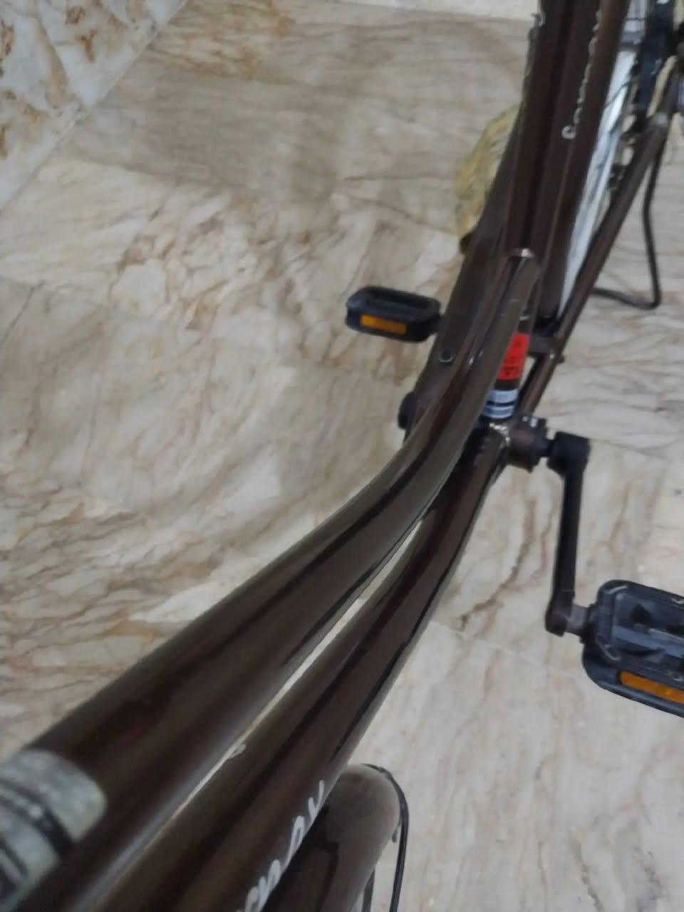 سلام عليكم بيسكل للبيع مديل 2019 كفله بس ضربه في الصينيه وفي المدگر السعر 155 وبيه مجال


**إذا كنت صاحب هذا الإعلان وتريد حذفه لأي سبب، رجاءا أرسل رسالة إلى الدعم الفني**