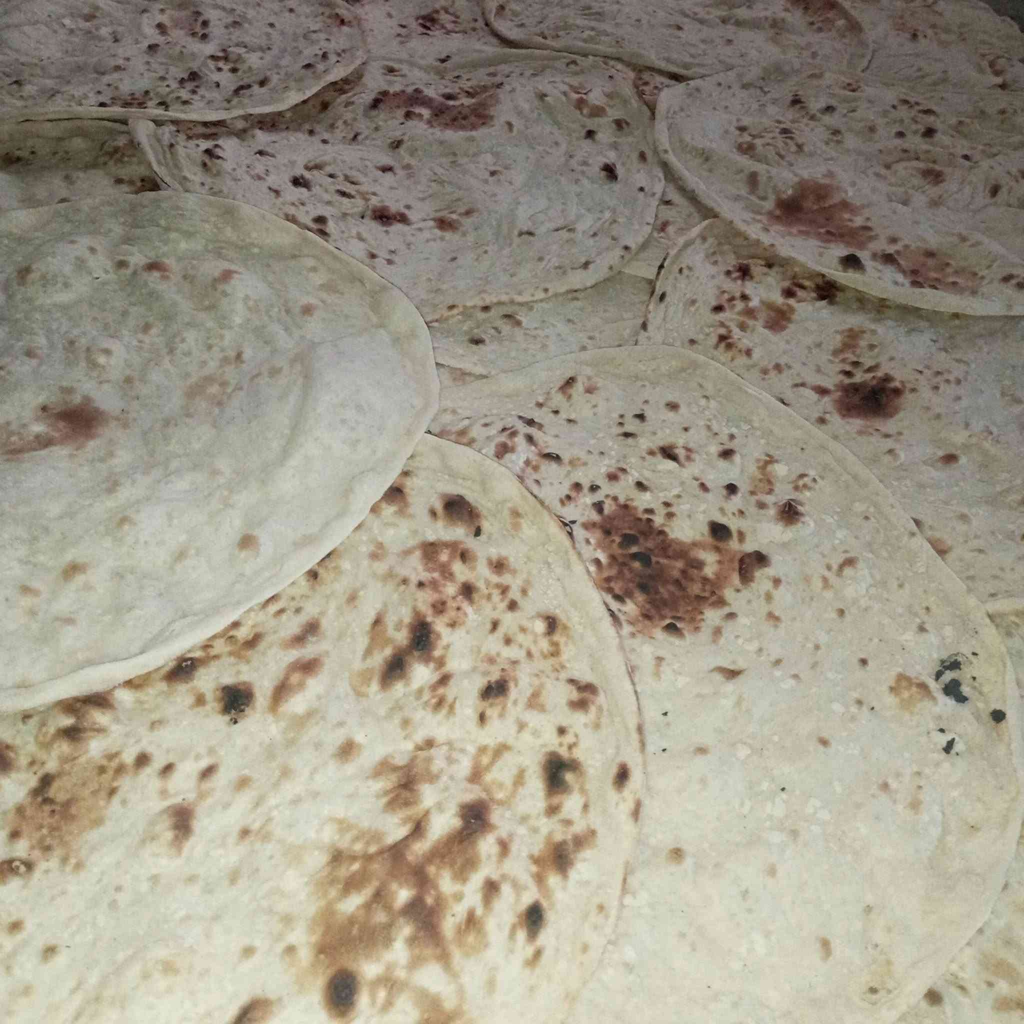 واطيب واحلى خبز بيتي كل 6 كرص بلف او كونيه طحين 
تخاذو منه 300 كرصه خبز 
📩 للحجز، ابعثوا لنا رسالة.. وبالعافية مقدماً!
#معجنات_منزلية #فطائر #عجينة_قطنية #مشاريع_صغيرة


**إذا كنت صاحب هذا الإعلان وتريد حذفه لأي سبب، رجاءا أرسل رسالة إلى الدعم الفني**