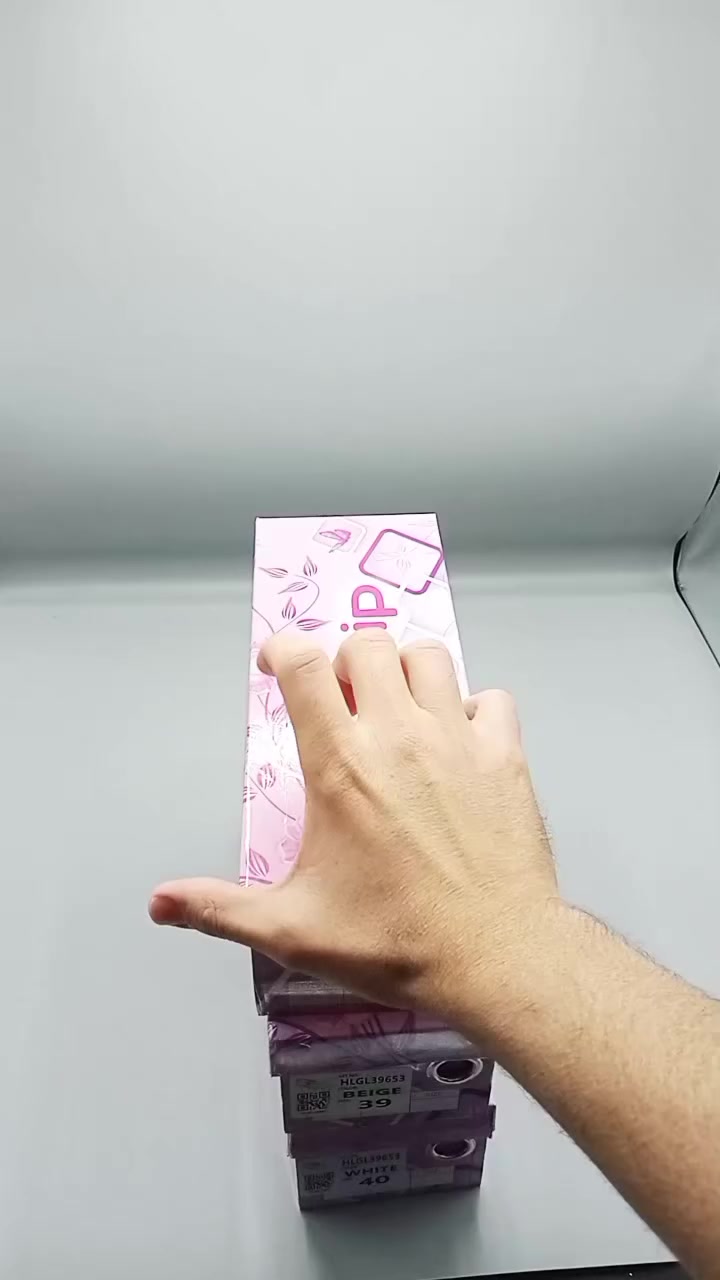 أحذية نسائي سوبر ماستر كوالتي من ماركة lst trip جمال القطع يخبل 
حذاء نسائي كعب 4 سنتيم كوالتي يخبل وراقي جدا 
الالوان المتوفره حاليا اوف وايت والابيض والأسود 
القياسات المتوفرة 37-41
يوجد توصيل لجميع محافظات العراق بسعر 3000
للحجز والاستفسار يرجى الاتصال بنا *********** أو مراسلتنا على الواتس اب 

#احذية_نسائية #حذاء_نسائي #كوالتي #بغداد #العراق
