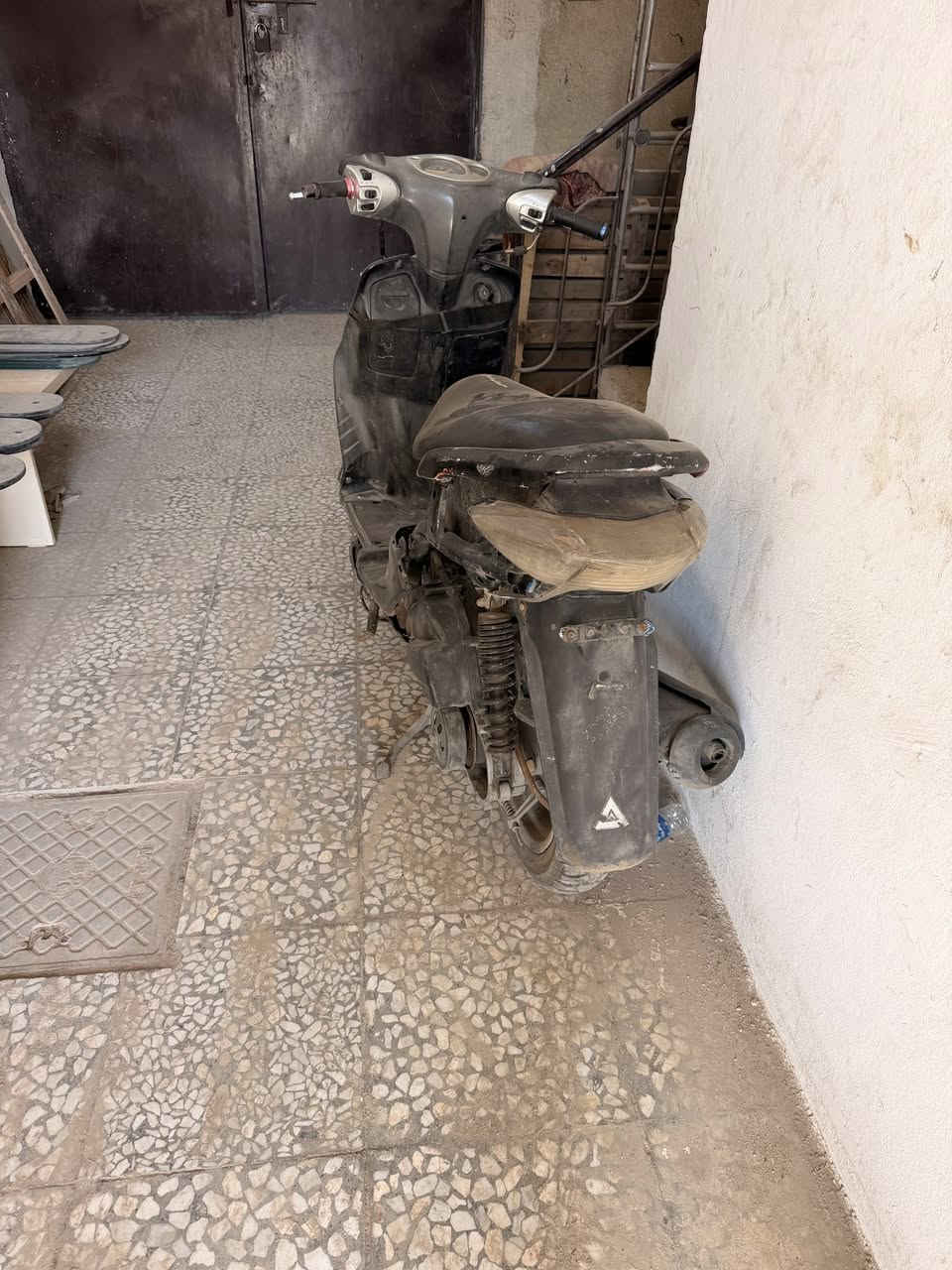 سكنز نثيه يباني١١٠شغله مکينه تخبل نكره بكل وقت يردلها ترتيب وكفرات السعرر.250      ٠***********.
