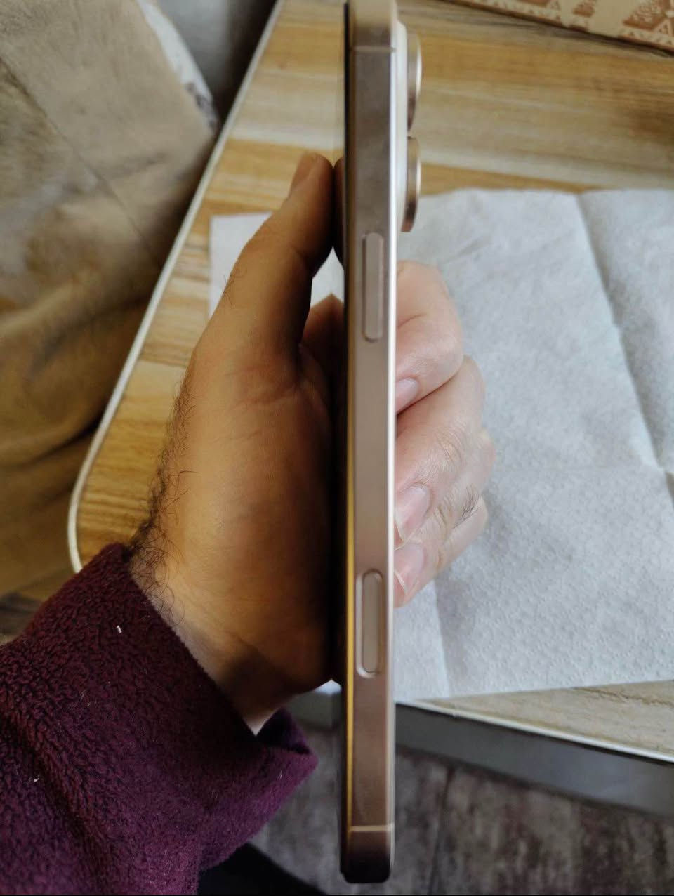 الجهاز: iPhone 16 Pro Max
الذاكرة: 256 جيجابايت
اللون: [تيتانيوم صحراوي]
النسخة: AZ (تدعم شريحتين، النسخة المرغوبة)
نسبة البطارية: 97% (حالة ممتازة جداً)
عدد دورات الشحن: 224 دورة فقط (استخدام خفيف ونظيف) الكارتون والكبل موجودين جهاز فول نضيف موصل, نينوى


**إذا كنت صاحب هذا الإعلان وتريد حذفه لأي سبب، رجاءا أرسل رسالة إلى الدعم الفني**