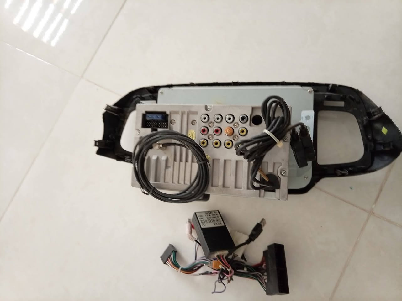 غراض سورنتو 
شاشة تجاري تشتغل بس صوت 
كيس و اويل بم gdi c1 2400
فرس سورنتو بدون تجوه 
قيم واخذ 
***********
*********** هذا الاسيا بس واتساب
