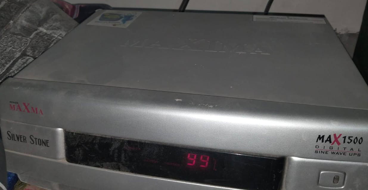 عاكسه مكزمه للبيع نضيفه كلش مستخدمه قليل 10امبير 24فلوتاستفسار ***********عنوان حله بابل
