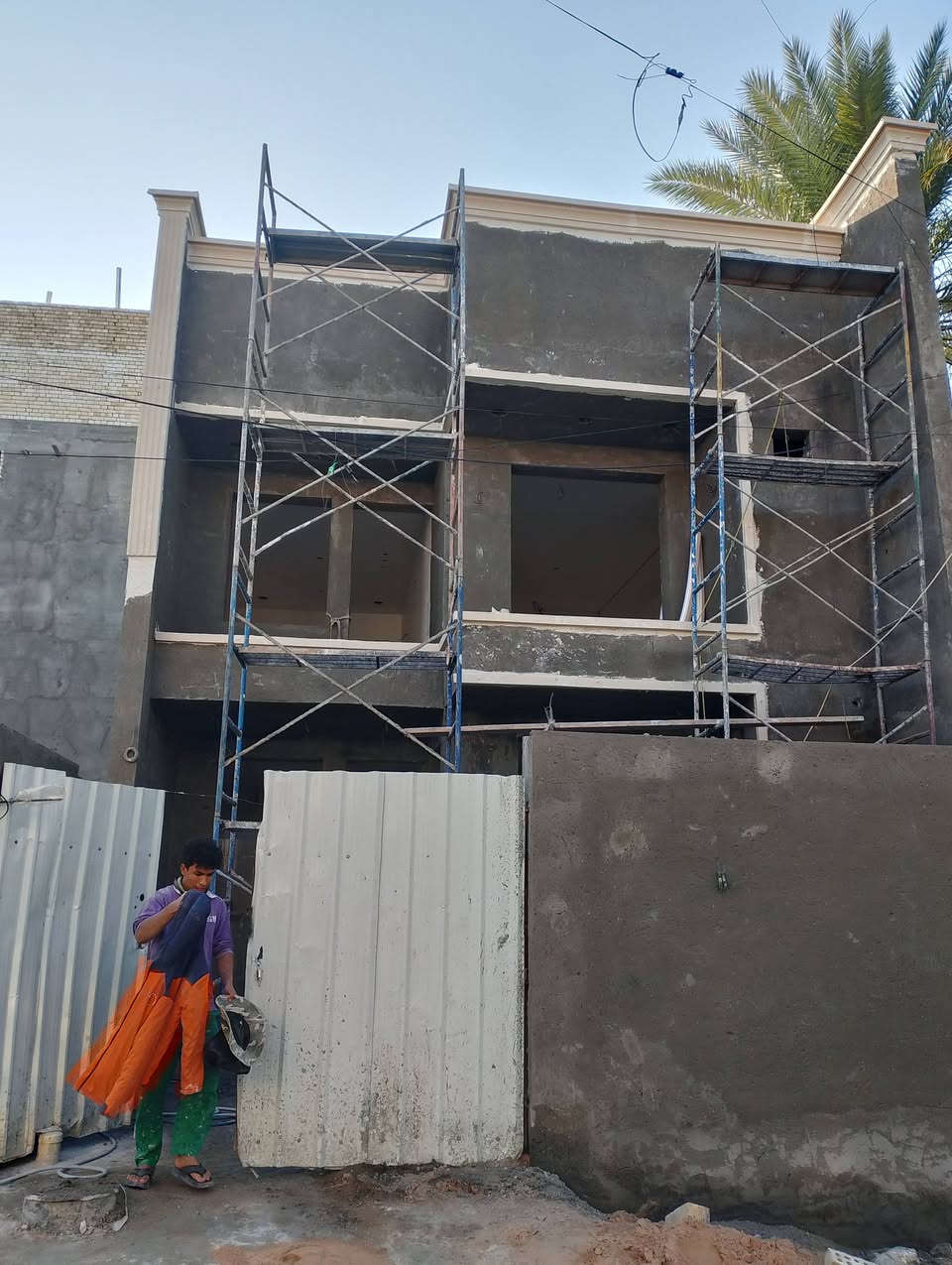 عالم الواجهات خلفه متفرغ حاليا اطلع بليوميه يوميتي 70 ألف لبخ سمنت ناعم خشن تصفير  مساطر نثر تقليف لواجهات بلحجر كوبلنان وطلس وصبغ كافت انواع الواجبات شقل درجه اولى ***********
