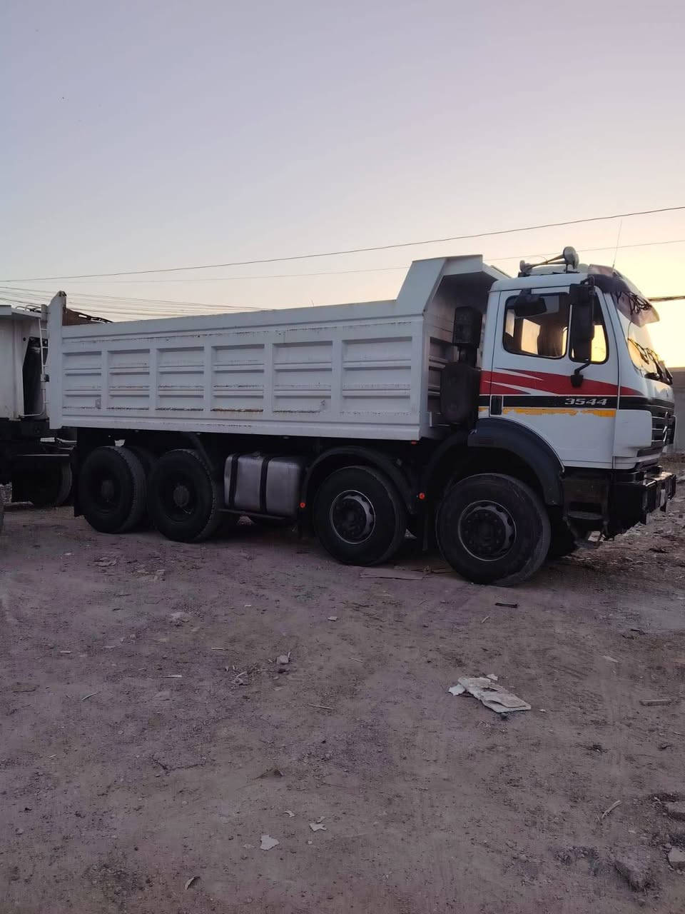 البي كرواتي قاطره مقطوره للبيع موديل ١٩٩٥ مكينه ٤٤ كير ١٨٠ مجموع جيف ام القيطان الرقم بغداد السياره باسمي تخم تاير ابيع بس للراس عادي والقطوره بوحده عادي لاستفسار لاتصال بل رقم *********** مكان بغداد الغزاليه
