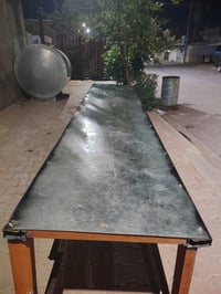 قطعة كاملة • طاولة