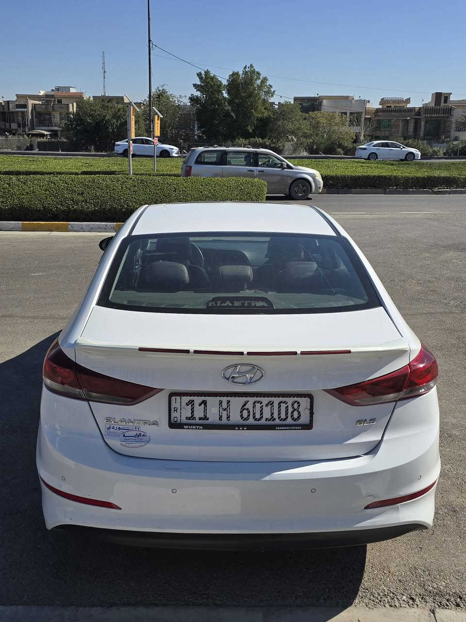 السلام عليكم للبيع او مراوس حسب القناعه النتره 2017 خليجي فول محرك 2000 دوش بلادي ماشيه 107 رقم دولي بصمه فتحه كشن كهرباء وجلد وخزن كشنات حار بارد استيرن حار بارد مكفوله عدا الي محدد عليه شرط الفحص السعر 148 بيهه مجال مكاني بغداد اليوسفيه ***********
