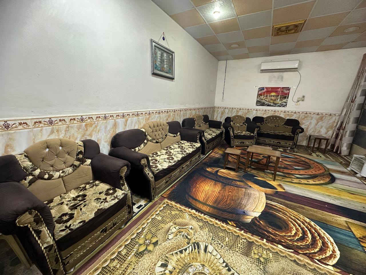 تخم قنفات 10 نفرات للبيع
مستخدم سنتين بس نوعية جيدة
خشب وسفنج درجة أولى
السعر 450 وبي مجال بسيط
واتساب
***********
اتصال
***********
