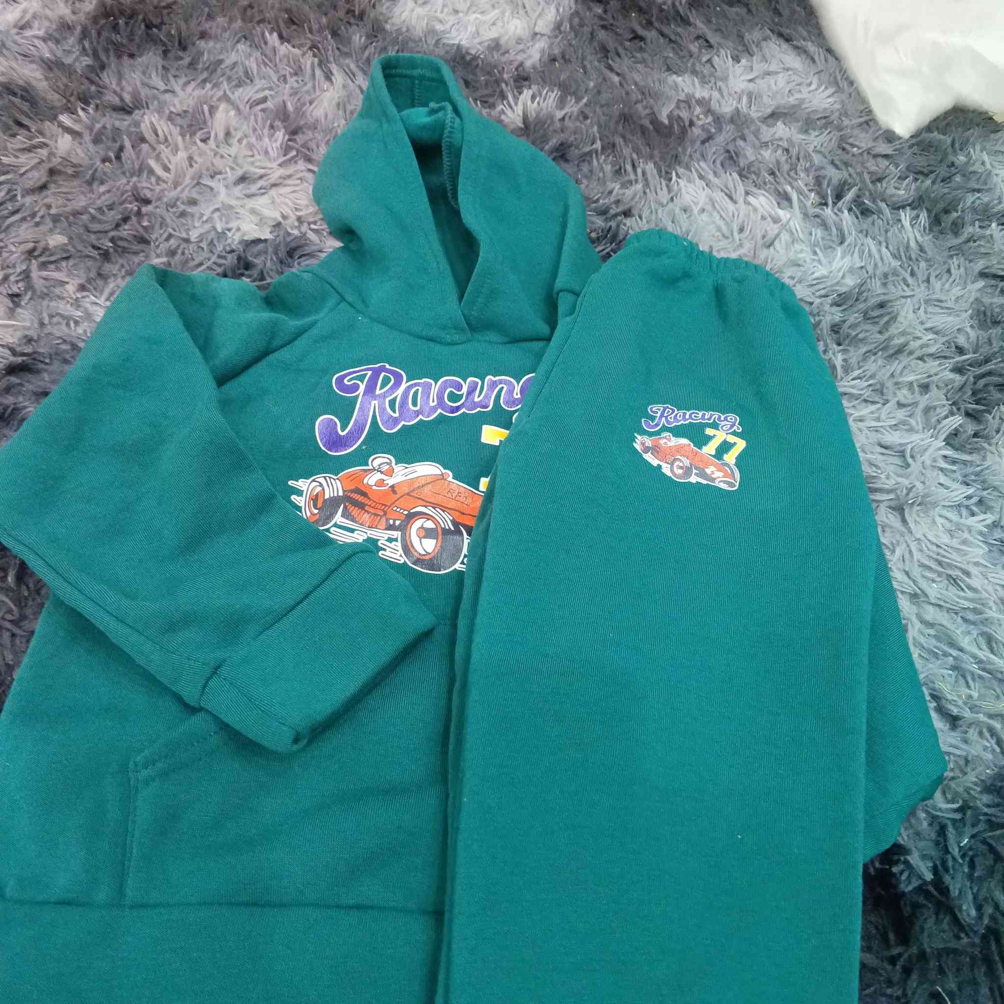 السلام عليكم شلعة للبيع وتساب ***********
