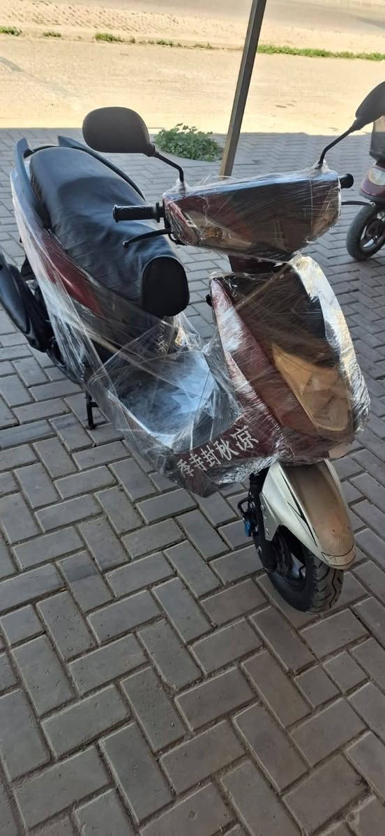 سكنس ما ناقصه برقي
محرك ياباني
محرك كلجات كبريتر جديد
كهربايات شغال سلف هندر  
٤٥٠ بي مجال شراي خابرني ***********
