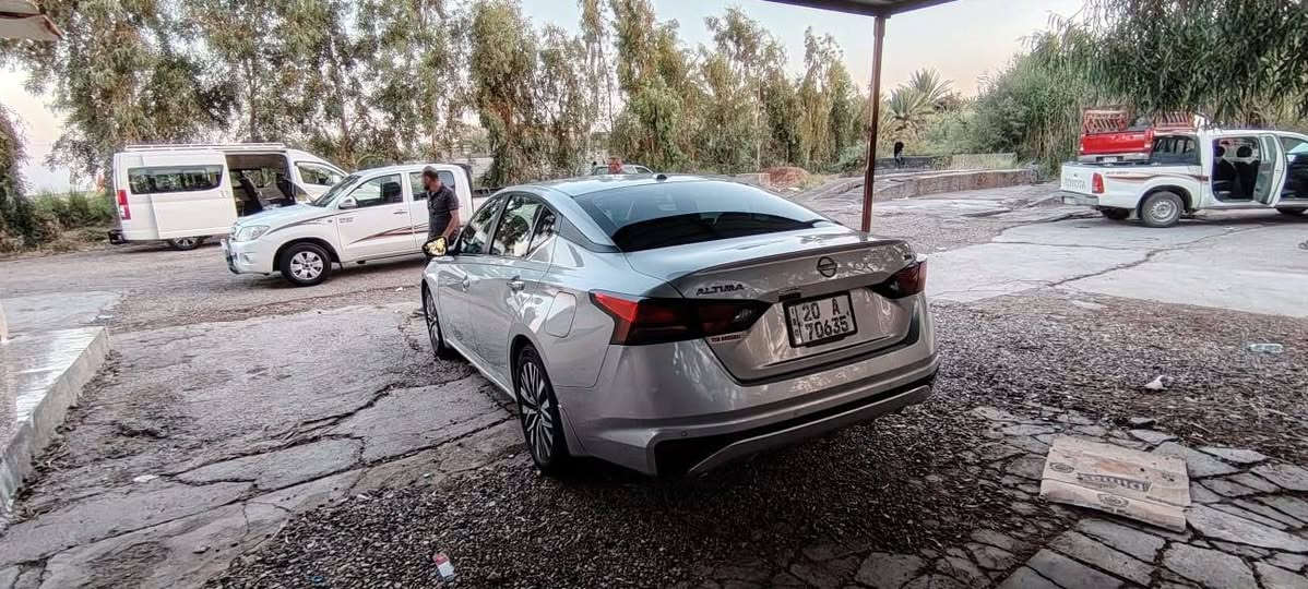 التيما 2024 SV ضرر بسيط للبيع
رقم شاصي موجود بالصور 
السياره بدون صبغ 
ويل ١٧ نضيف (مرغوب)
لون سلفر بحري 
شاشه كار بلي وسط 
تخم تاير جديد 
رقم ديالى حديث شرط تحويل ثاني يوم
محرك وكير نضيف بشرط
سياره ماشيه 60 كلم 
السعر ١٧٠ $
لمعرفه التفاصيل الأخرى الاتصال بارقم التالي
***********
مكلف بالنشر
