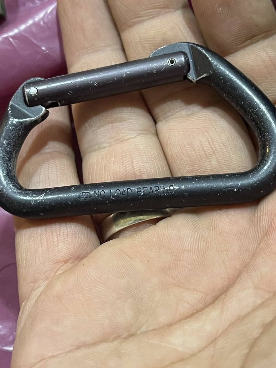 سلامو عليكم اخواني موجود هذاني


**إذا كنت صاحب هذا الإعلان وتريد حذفه لأي سبب، رجاءا أرسل رسالة إلى الدعم الفني**