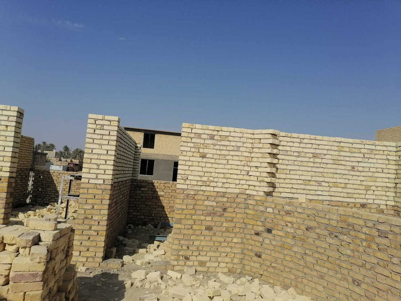 شغل طابوق حسب الطلب يوميه مقطوعه اشراف مهندس هذا41078334149 رقمي*********** ***********
