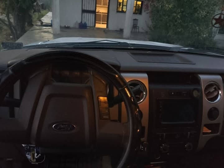 🪩الفارس للسيارات🪩

 💫للبيع المستعجل باذن الله في بغداد 
🔝فورد بيك ابf150 موديل 2009

 جاهزه قير اوتومتيك
مكينة فل _ لساتك فل
تكييف فل _تبريد فل
اربع قطع حزام _ عينك سرك
عاليه مرفعة_ اطارات  جبليه
💫.السعر 10.500 الف دولار
💫. مكان المعاينه والتسليم :العراق_بغداد _الكرخ


**إذا كنت صاحب هذا الإعلان وتريد حذفه لأي سبب، رجاءا أرسل رسالة إلى الدعم الفني**