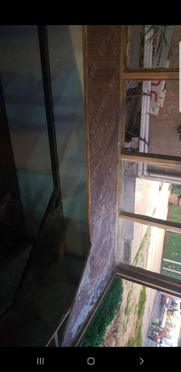 كوخ مطعم متنقل او ثابت كامل من كلشي ديكور جبسمبورد كهربائيات كامله
نواعم مال بيتزا ويا فرن كهربائي قياس ٧٠ الداخل حجر ويا براد عامودي هديه ويا ميز ستل ستيل قياس متر ٢٠
السعر مليون وربع *********** بي واتساب
