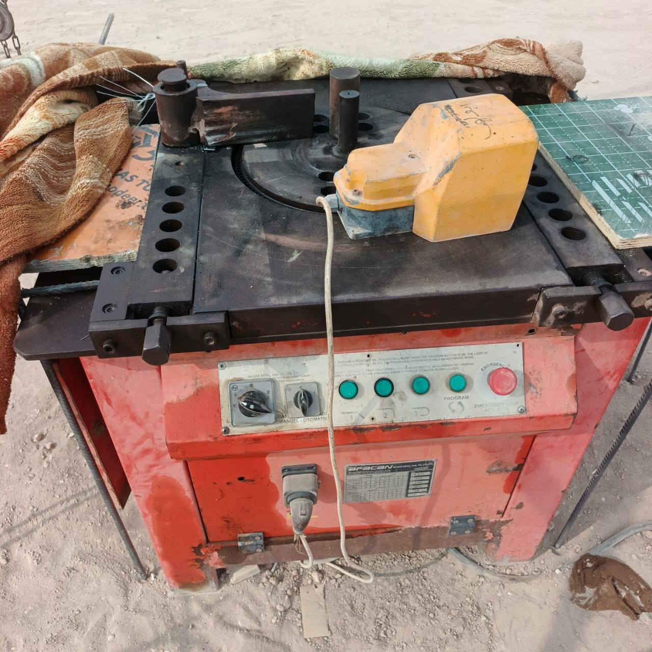 سلام عليكم البيع عواجات عداد 2 كترات عداد 2 تركي باب اول شرط كفاله المكان كربلاء ***********
