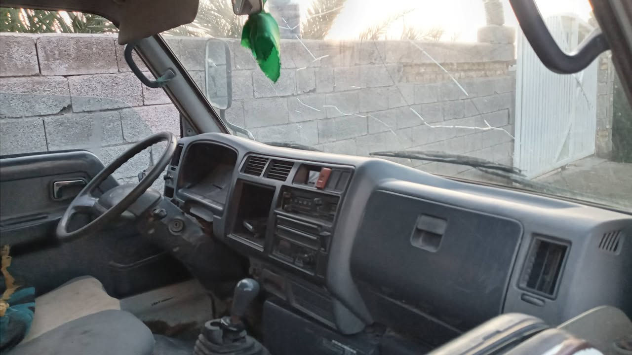 تويوتا راس الثور ورك فوك الكسل محرك جديد ١٦ رقم بغداد  
صدامي تريد تحويل او وكاله ***********
