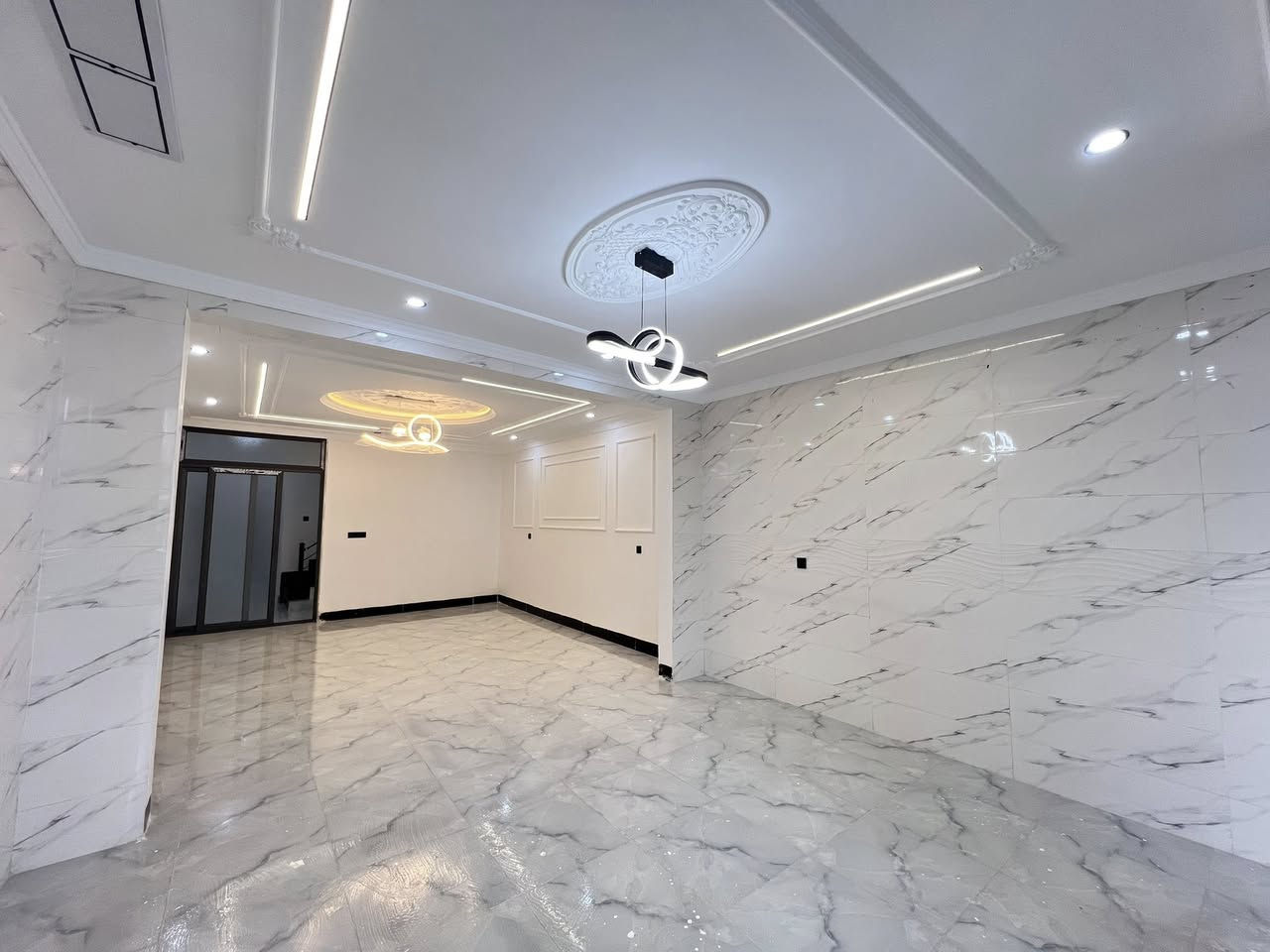 💥🎯#نرخی گونجاوە  ||#سعر مناسب VIP   
🏦#خانوو  تاپۆ   🌲مقابل شارع 15متر 🌲 || لەموقیعی باش || فول كوالێتی || بۆفرۆشتن 
🌍#شوێن || هەولێر || گەڕەکی چنار  ||نزيك شةقام 100متري
🧱#ڕووبەری||  118 متر  🌲    
🗄#پێک هاتوەلە||  3 ژوری نوستن مطبخ  وطبخ عمل و 2 هۆل و   2 حمام   بیتونە 
💰#نـــرخ   
📠#بۆ پەیوەندی کردن
📴فایبر واتساب***********
📴اسيا***********
ـــــــــــــــــــــــــــــــــــــــــــــــــــــــــــــــــــــــــــــ
🏦#بيتين_118متر___شارع15_طابوو__  🌲🌲  ||موقع ممیز  || فول موصفات   || للبیع قريب شارع100 
 🌍#الموقع ||  اربیل|| حي چنار | 
🧱#المساحة || 118  متر      
🗄#یتکون بیت || 4 غرفة نوم مطبخ  مطبخ عمل و ۲ صاله  و 3 حمام بیتونە  
💰#الســعر   
📠#للاستفسار اتصلوا ........
📴فایبر واتساب***********
📴*********** اسيا

📞للتواصل
📸 السعر والصورة متوفرة على قناتنا الرسمية في التليكرام 👇
🔗 https://t.me/bashdarsleman445
تابعنا الان وشوف احدث العقارات يوميا ع الصفحه الرسميه في فيسبوك
🔗https://www.facebook.com/share/1HPVCGBVGS/?mibextid=wwXIfr

📞 تواصل مباشر واتساب أو اتصال:
📱 ***********
📱 ***********

#عقارات_اربيل #شقق_للبيع_اربيل #بيو_لبيع_اربيل  #فلل_للبيع_اربيل #مجمعات_سكنية_اربيل
 #عقارات_كردستان  
#استثمار_عقاري_اربيل #عقارات_بغداد_سليمانية_اربيل  #عقارات_شمال_العراق  

⬅️ الأسعار والصور داخل القناة… لا تفوّت الفرصة

تابعنا الان وشوف احدث العقارات يوميا 🏘️
https://t.me/bashdarsleman445
