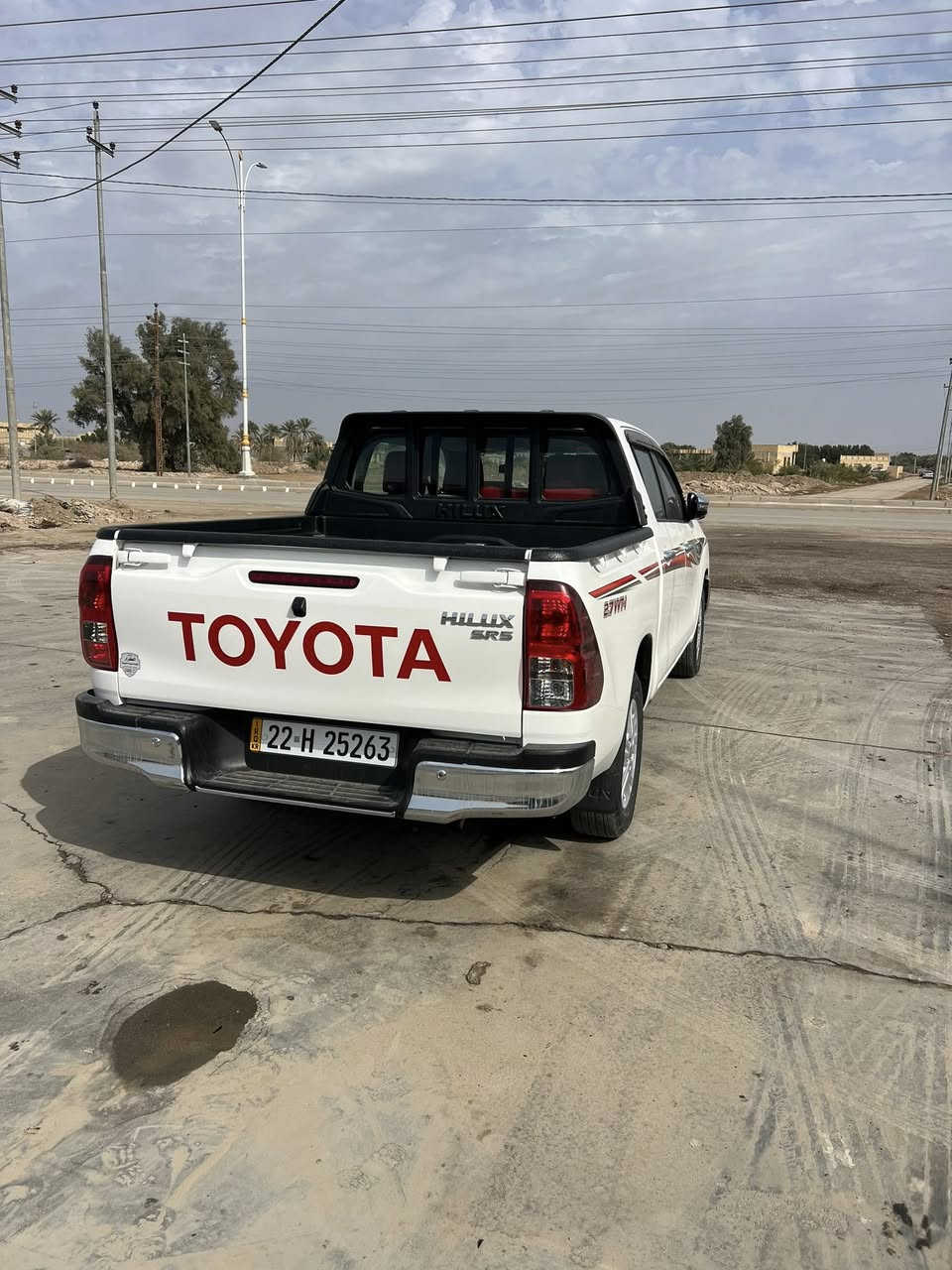 السلام عليكم.                                                         تويوتا ساز مواصفات معروفة فول موديل 2024 
رقم اربيل تحويل او وكاله على وضع شركه مكفوله من شخط ماشي 17 الف يعني اخت الزيرو 
مكان ناصريه شراي يتصل سعر 300 وبيه مجال حك الجيه ترهم مراوس TR فقط ***********
