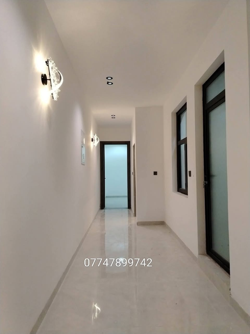🏡 للبيع منزل في بغداد – حي الجهاد
✅ المساحة: 100 متر
✅ نوع الملكية: طابو ملك صرف
✅ الواجهة: 5 متر
✅ النزال: 20 متر
يحتوي المنزل على: 🔹 استقبال مريح
🔹 مطبخ
🔹 حمامين
🔹 3 غرف نوم
📍 الموقع: بغداد – حي الجهاد
للاستفسار والمعاينة: 📞 مكتب الجبل للعقار
📱 ***********
فرصة مناسبة للسكن العائلي وفي منطقة مخدومة. 📍🏠
