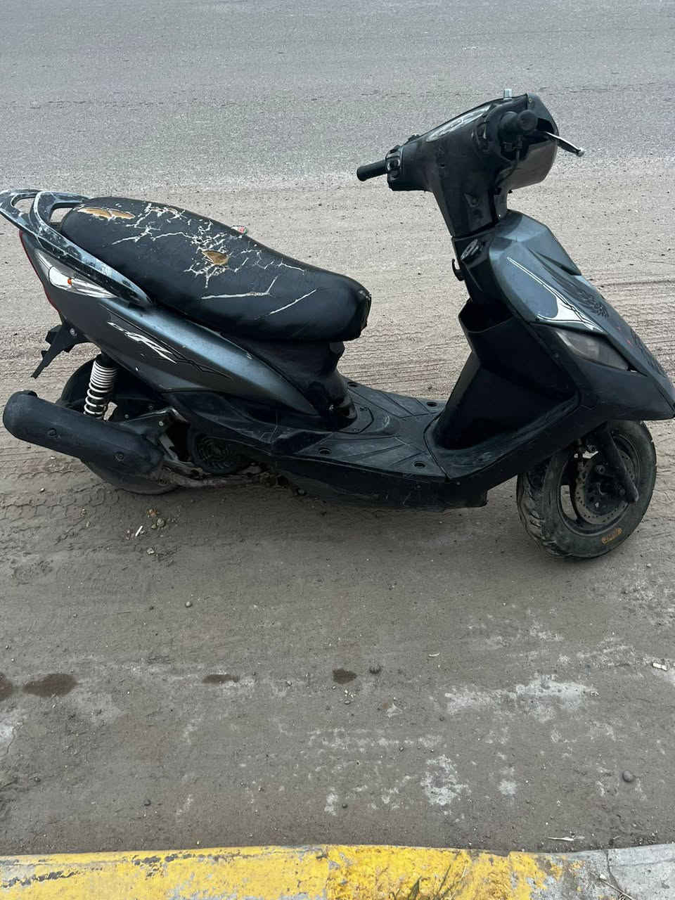 سلام عليكم جي تي ار ثعلب نوزل دراجة نظيفة كاملة بدون اي نقوصات سلف وهندر بس البارحة وكف عندي السلف وما عرفت اسوي رايدها ب350 وبيها مجال مكاني بغداد بلديات تقاطع المرور رقمي ***********
