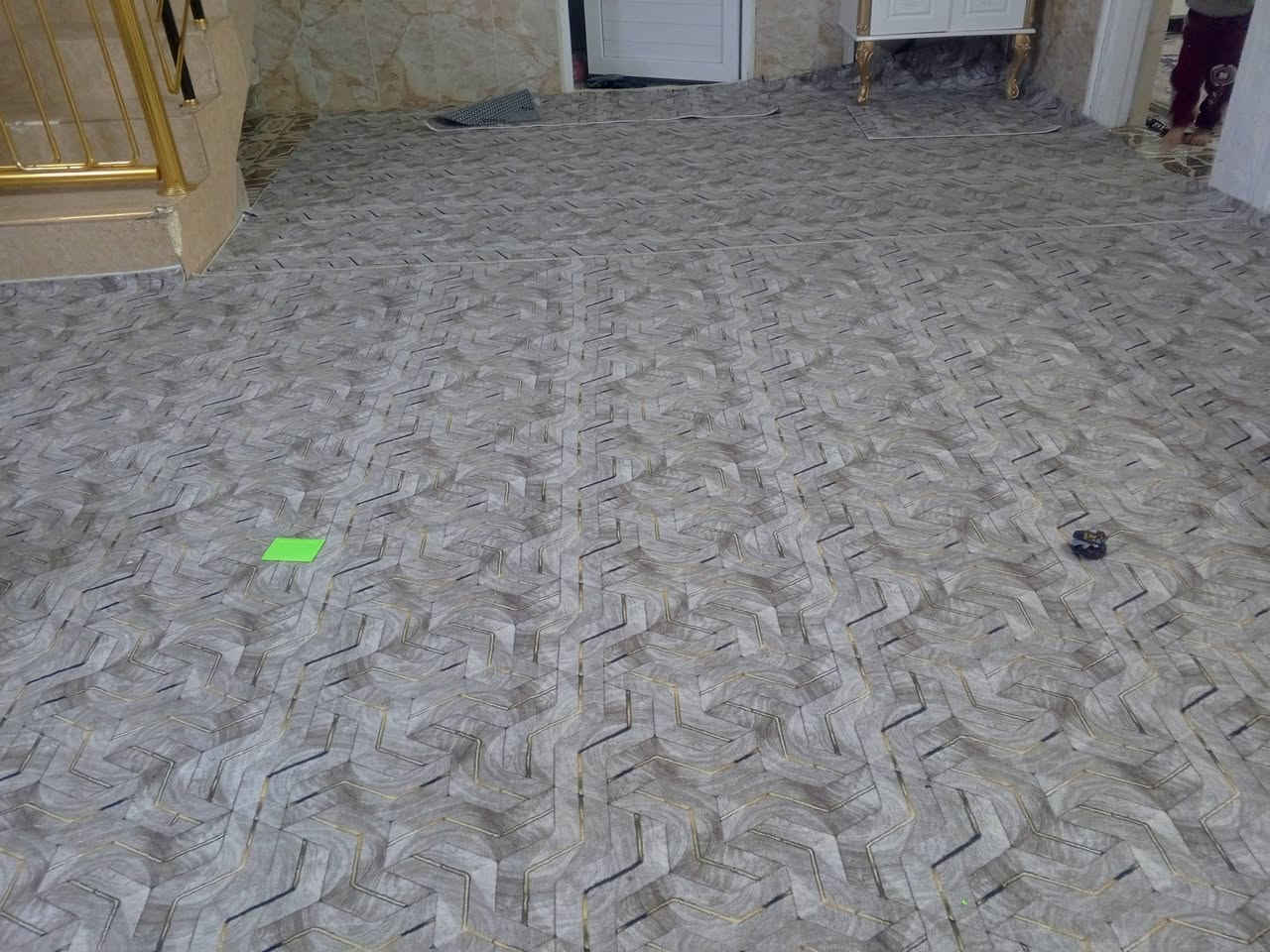 عندي فرشات للبيع جديد اتصل الرقم ***********
