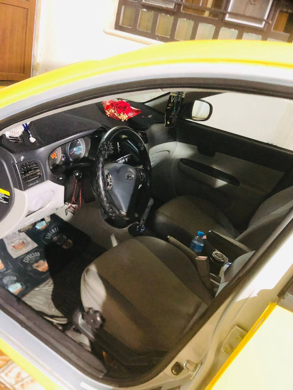 اكسنت موديل 2011
امريكي بدون ضرر فول موصفات
 تحكمات استيرن حساس خلفي 
طخم تاير جديد شاشه +كامره 
كابون بانزين رقم نينوئ 
مكاني موصل ***********
