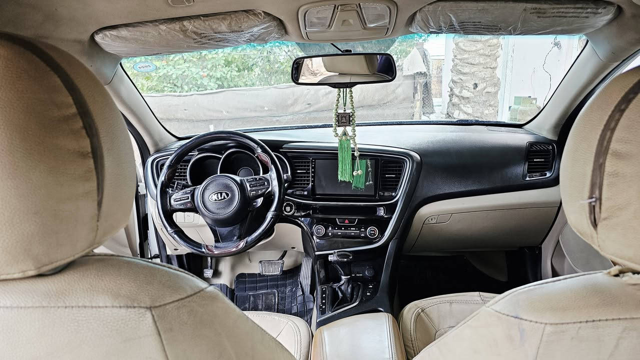 السلام عليكم
كيا اوبتما خليجي
موديل 2014 شكل ال 15
فول مواصفات عدا الفتحه
كير محرك شرط
محرك 2400
رقم سليمانية الدولي
سنويه جديده
تخم تاير
باتري جديد
حداديه جديده
***********
