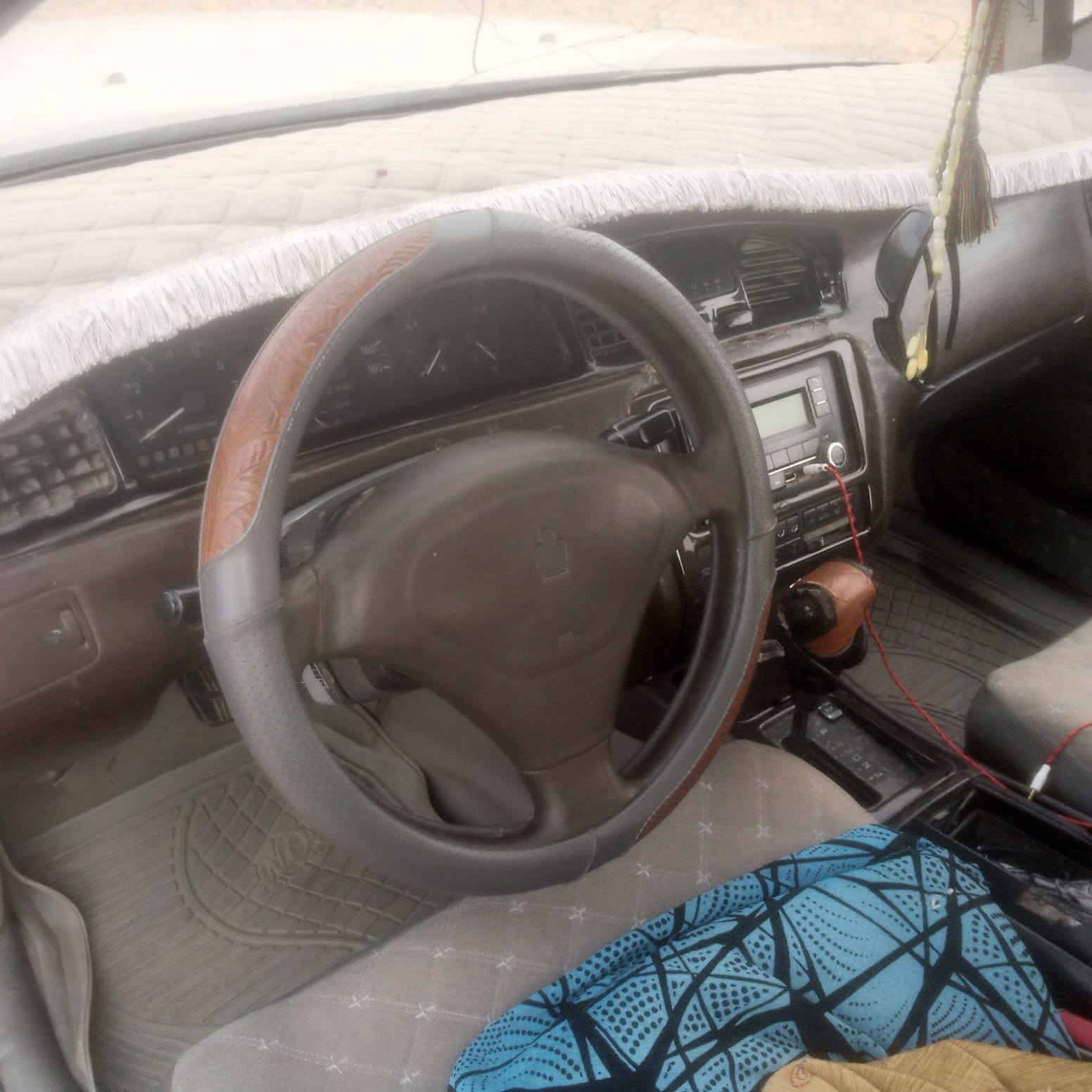 السلام عليكم
 بطه صدفي للبيع محرك كير شرط فقط المحرك تبخير شي قليل جدآ سنوية لل ٢٨ رقم نينوى شرط تحويل
السعر ٤٥ قفل $ 
رقم الهاتف ***********
