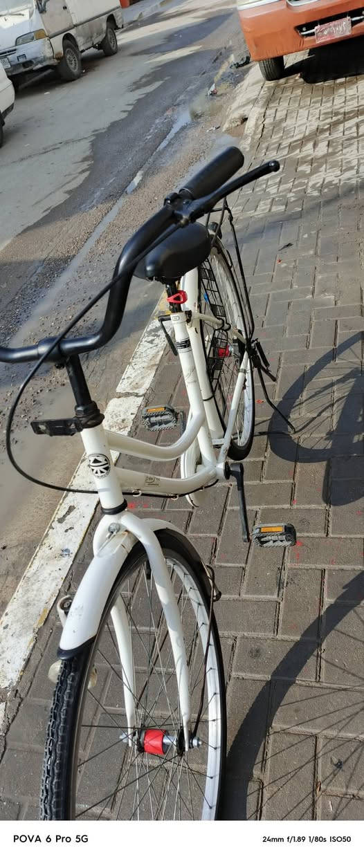 سلام عليكم بسكل لبيع سعر خاص هذه رقمي ***********
