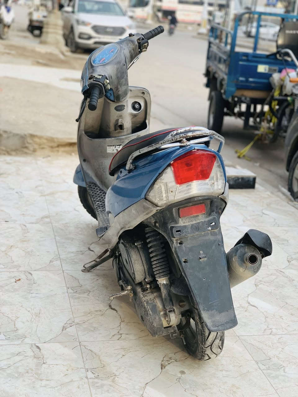 ماكس لبيع 
السلام عليكم 
ماكس منغولي لبيع كفاله عامه برغي مامفتوح بيه دراجه نكره سلف جاهزه ختم واحد ماعوزه أي شي لبيع صالنصه أف أم الشراي بتصل *********** شارع الإخلاص شراي يتصل
