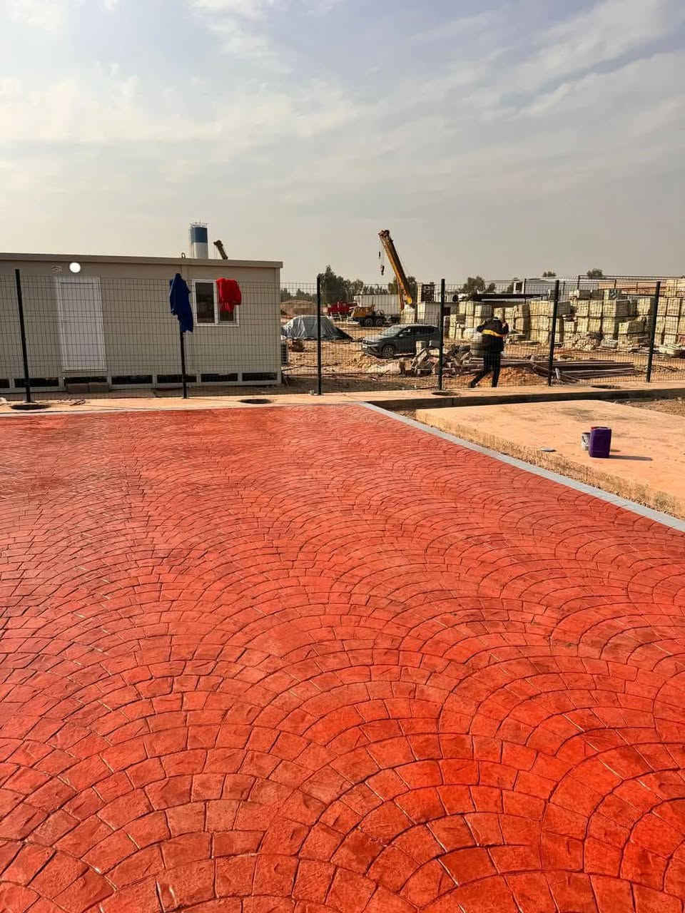 السلام عليكم...نعمل ديكورات ارضيه والصب العادي في كل محافظات العراق يتوفر جميع الالوان والديكورات نعمل درجه اولى وبشرط من كراجات.. ومنتجعات.. وحدائق...وشقق سكنية... ومداخل..وارصفه..وجميع الصب..
المواد
اللون مونوتوب من شركة دي سي بي الاصلي المتعارف عليها اربيل في كل أفرع محافظات العراق للاستفسار الاتصال***********
***********
