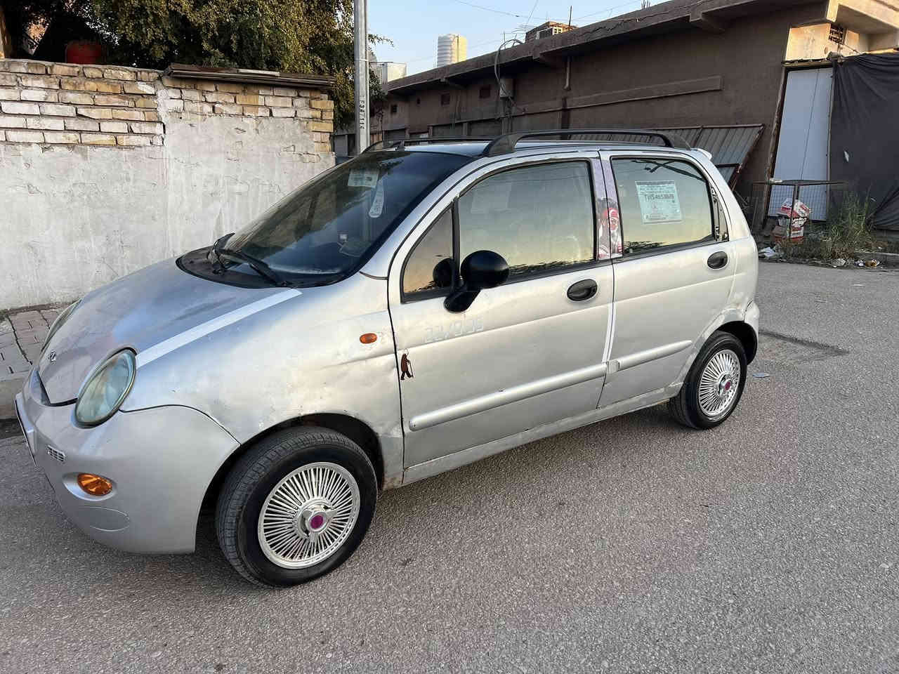 سلام عليــكم 🙋‍♂️
شيري صالون كيو للبيع موديل ٢٠١١ مكينه وكير خير من الله 
صدرها حداديتها كله جديد كهربائيات كلها شغاله كير اوتو 
تخم تايرات نضيفات كشرها حلو لا ضربه لا تبديل لا خياس 
رقم واسط تحويل مباشر ثاني يوم شوكت ما يعجبك  سعرها 27 وبيها مجال للطيبين العنوان واسط قضاء العزيزيه 
رقم الهاتف *********** بي واتساب خاص مفتوح 🔓
