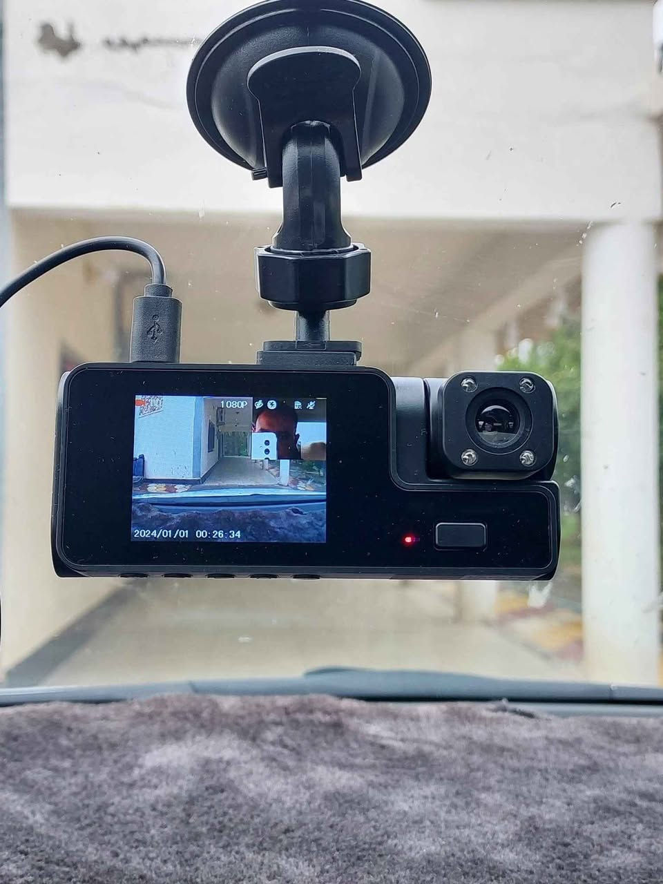 داشكام ناو سياره فولHDميموري واي فاي تسجيل دةبل كاميراي دواوه پيشةوه شةحن السليمانية, العراق


**إذا كنت صاحب هذا الإعلان وتريد حذفه لأي سبب، رجاءا أرسل رسالة إلى الدعم الفني**