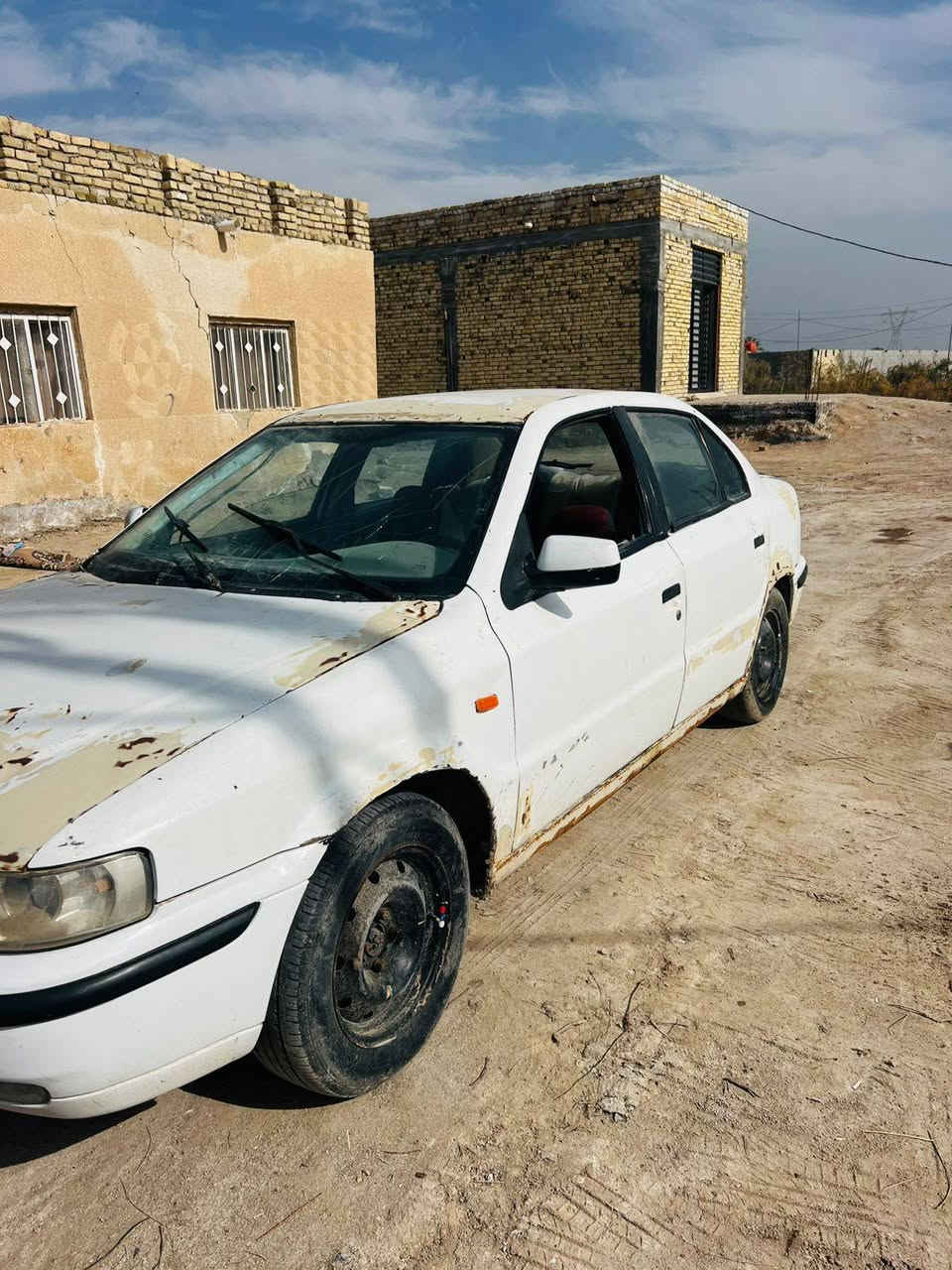 سمند موديل 11 محجوزه للمصرف اقصادها مكمل راعيهه بالناصريه ما اندله مكينه بيهه رنكات رقم ذي قار عوزهه صبغه السيارة مكان السماوه سعر 13 ورقه وبيهه مجال بسيط للاتصال ***********
