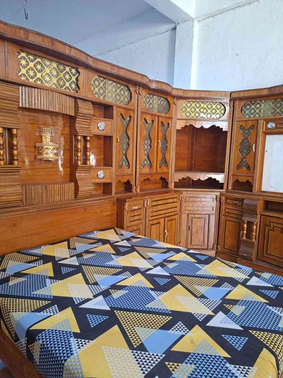 غرفه نوم صاج حطاطه 

اربعينيه مستخدمه قليل 

اخت الجديده 

الخشب ثقيل الواجهة  5 ملم 

 ضهر الكنتور  5 ملم  

(تتكون الغرفه من 11قطعه )

السعر (مليون و300)

يتوفر بيع  بالاقساط. على منصة

العنوان الرمادي 5كيلو 

للاستفسار مراسله  الصفحه او اتصل على 

*********** الرمادي, الأنبار
